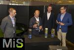 03.06.2024, Fussball Europameisterschaft 2024,  Besuch von Bundeskanzler Olaf Scholz  im EM-Stadion Mnchen Fuball Arena.  v.li: Philipp Lahm,  Bundeskanzler Olaf Scholz, Wolf Tiedemann (CEO PreZero International), Jens Thiemer (Vorstand der Lidl Stiftung), zum Thema Rohstoffrecycling und Nachhaltige EM 2024.
