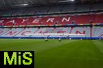 03.06.2024, Fussball Europameisterschaft 2024,  Das EM-Stadion ?Mnchen Fuball Arena?, so heisst die Allianz-Arena Mnchen whrend der EM,  Das Branding ist an den Rngen bereits angebracht, Die Besonnungsanlage steht auf dem Rasen.
 
