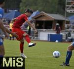 24.07.2024, Fussball 1. Bundesliga 2024/2025, Testspiel im Trainingslager des FC Bayern Mnchen in Rottach-Egern am Tegernsee am Sportplatz Birkenmoos, FC Rottach Egern - FC Bayern Mnchen, Hiroki Ito (FC Bayern Mnchen) Schusshaltung