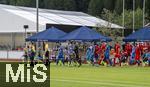 24.07.2024, Fussball 1. Bundesliga 2024/2025, Testspiel im Trainingslager des FC Bayern Mnchen in Rottach-Egern am Tegernsee am Sportplatz Birkenmoos, FC Rottach Egern - FC Bayern Mnchen, Einlauf der Mannschaften vor dem Anpfiff