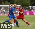 24.07.2024, Fussball 1. Bundesliga 2024/2025, Testspiel im Trainingslager des FC Bayern Mnchen in Rottach-Egern am Tegernsee am Sportplatz Birkenmoos, FC Rottach Egern - FC Bayern Mnchen, re: Gabriel Vidovic  (Bayern Mnchen)  