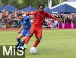 24.07.2024, Fussball 1. Bundesliga 2024/2025, Testspiel im Trainingslager des FC Bayern Mnchen in Rottach-Egern am Tegernsee am Sportplatz Birkenmoos, FC Rottach Egern - FC Bayern Mnchen, re: Mathys Tel (Bayern Mnchen) 