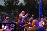 27.07.2024, Konzert in Mindelheim im Unterallgu: ?Mondlicht-Open-Air? mit dem Orchester Frisch Gestrichen unter der Leitung von Nils Schad, an der Schwabenwiese Mindelheim.  Orchesterleitung Nils Schad 