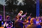 27.07.2024, Konzert in Mindelheim im Unterallgu: ?Mondlicht-Open-Air? mit dem Orchester Frisch Gestrichen unter der Leitung von Nils Schad, an der Schwabenwiese Mindelheim.  Orchesterleitung Nils Schad 