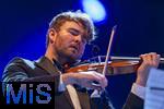 27.07.2024, Konzert in Mindelheim im Unterallgu: ?Mondlicht-Open-Air? mit dem Orchester Frisch Gestrichen unter der Leitung von Nils Schad, an der Schwabenwiese Mindelheim.  Violonist Julian Schad