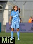 02.08.2024, Fussball 3. Liga 2024/2025, 1.Spieltag, TSV 1860 Mnchen - 1.FC Saarbrcken, im Stdtischen Stadion an der Grnwalderstrasse, Mnchen. Jesper Verlaat (TSV 1860 Mnchen) gibt Anweisungen


