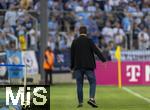 02.08.2024, Fussball 3. Liga 2024/2025, 1.Spieltag, TSV 1860 Mnchen - 1.FC Saarbrcken, im Stdtischen Stadion an der Grnwalderstrasse, Mnchen. Trainer Argirios Giannikis  (TSV 1860 Mnchen) wendet sich ab



