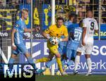 02.08.2024, Fussball 3. Liga 2024/2025, 1.Spieltag, TSV 1860 Mnchen - 1.FC Saarbrcken, im Stdtischen Stadion an der Grnwalderstrasse, Mnchen. Torwart Rene Vollath (TSV 1860 Mnchen) 


