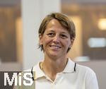 07.08.2024, Mdchen an den Ball, Pressekonferenz zur Kooperation mit dem FC Bayern Mnchen, am Vereinsgelnde FT Gern Mnchen,   Bianca Rech (Direktorin Frauenfussball FC Bayern Mnchen) 