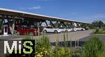 08.08.2024, E-Auto-Ladepark Hilden, Seed and Greet, mit TESLA-Schnellladesulen (Supercharger) und FASTNED-Schnelladesulen. Zur Entspannung und Wartezeit whrend des Ladens gibt es eine Bckerei mit Cafe nebenan,