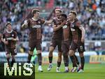 09.08.2024, Fussball Saison 2024/2025, Testspiel, FC St. Pauli - Atlanta Bergamo, im Millerntor Stadion Hamburg.  Jubel (L-R) Scott Banks (FC St. Pauli), Carlo Boukhalfa (FC St. Pauli), Torschtze Oladapo Afolayan (FC St. Pauli) und Johannes Eggestein (FC St. Pauli) zum Tor zum 2:0


