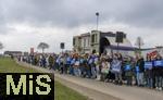 14.03.2025,  Bad Grnenbach im Allgu, eine Demonstration, veranstaltet von SOKO-Tierschutz gegen Tierqulerei auf einem Vieh-Grobetrieb in Bad Grnenbach, der durch SOKO-Tierschutz-Recherche wegen Tierqulerei von Milchvieh aktuell schwer belastet wurde.