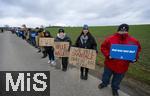 14.03.2025,  Bad Grnenbach im Allgu, eine Demonstration, veranstaltet von SOKO-Tierschutz gegen Tierqulerei auf einem Vieh-Grobetrieb in Bad Grnenbach, der durch SOKO-Tierschutz-Recherche wegen Tierqulerei von Milchvieh aktuell schwer belastet wurde.