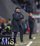 15.03.2025, Fussball 1. Bundesliga 2024/2025, 26. Spieltag, FC Augsburg - VfL Wolfsburg, in der WWK-Arena Augsburg, Trainer Ralph Hasenhttl (Wolfsburg) unzufrieden.

