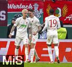 15.03.2025, Fussball 1. Bundesliga 2024/2025, 26. Spieltag, FC Augsburg - VfL Wolfsburg, in der WWK-Arena Augsburg, Torjubel Philipp Tietz (li, FC Augsburg) zum 1:0. mit Cedric Adrian Zesiger (re, FC Augsburg) 