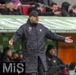 15.03.2025, Fussball 1. Bundesliga 2024/2025, 26. Spieltag, FC Augsburg - VfL Wolfsburg, in der WWK-Arena Augsburg, Trainer Ralph Hasenhttl (Wolfsburg) frustriert