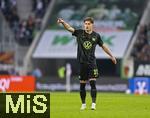 15.03.2025, Fussball 1. Bundesliga 2024/2025, 26. Spieltag, FC Augsburg - VfL Wolfsburg, in der WWK-Arena Augsburg, Matthias Svanberg (Wolfsburg) 