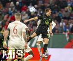 15.03.2025, Fussball 1. Bundesliga 2024/2025, 26. Spieltag, FC Augsburg - VfL Wolfsburg, in der WWK-Arena Augsburg, Kevin Behrens (Wolfsburg) Kopfball.