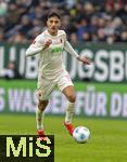 15.03.2025, Fussball 1. Bundesliga 2024/2025, 26. Spieltag, FC Augsburg - VfL Wolfsburg, in der WWK-Arena Augsburg, Dimitrios Christos Giannoulis (FC Augsburg) am Ball 