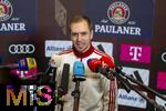 17.03.2025, Fussball, das FC Bayern Mnchen Legenden-Turnier FRANZ BECKENBAUER CUP, im SAP-Garden Mnchen. Philipp Lahm (Bayern Mnchen) gibt Interviews.