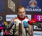 17.03.2025, Fussball, das FC Bayern Mnchen Legenden-Turnier FRANZ BECKENBAUER CUP, im SAP-Garden Mnchen. Philipp Lahm (Bayern Mnchen) gibt Interviews.