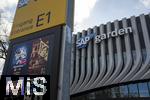17.03.2025, Fussball, das FC Bayern Mnchen Legenden-Turnier FRANZ BECKENBAUER CUP, im SAP-Garden Mnchen. Aussenansicht, Fassade der neuen Multifunktionshalle im Olympiapark am ehemaligen Standort der Radhalle. Hier die Eingnge Sd mit der Infotafel. Eingang E1.