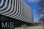 17.03.2025, Fussball, das FC Bayern Mnchen Legenden-Turnier FRANZ BECKENBAUER CUP, im SAP-Garden Mnchen. Aussenansicht, Fassade der neuen Multifunktionshalle im Olympiapark am ehemaligen Standort der Radhalle. Hier die Eingnge Sd. 