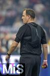 17.03.2025, Fussball, das FC Bayern Mnchen Legenden-Turnier FRANZ BECKENBAUER CUP, im SAP-Garden Mnchen. Am Brustgurt vom Schiedsrichter ist die Bodycam fr actionreiche Livebilder aus Schiri-Perspektive angebracht. Im Rucksack ist die Sendebertragungstechnik untergebracht.