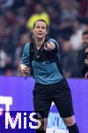 17.03.2025, Fussball, das FC Bayern Mnchen Legenden-Turnier FRANZ BECKENBAUER CUP, im SAP-Garden Mnchen. Am Brustgurt von der Schiedsrichterin ist die Bodycam fr actionreiche Livebilder aus Schiri-Perspektive angebracht.