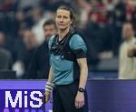 17.03.2025, Fussball, das FC Bayern Mnchen Legenden-Turnier FRANZ BECKENBAUER CUP, im SAP-Garden Mnchen. Am Brustgurt von der Schiedsrichterin ist die Bodycam fr actionreiche Livebilder aus Schiri-Perspektive angebracht.