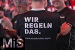 17.03.2025, Fussball, das FC Bayern Mnchen Legenden-Turnier FRANZ BECKENBAUER CUP, im SAP-Garden Mnchen. Schiedsrichter mit Spruch auf dem Shirt: Wir regeln das, Schiedsrichter Bayern
