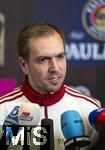 17.03.2025, Fussball, das FC Bayern Mnchen Legenden-Turnier FRANZ BECKENBAUER CUP, im SAP-Garden Mnchen. Philipp Lahm (Bayern Mnchen) beim Interview.