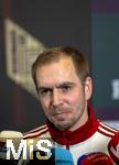 17.03.2025, Fussball, das FC Bayern Mnchen Legenden-Turnier FRANZ BECKENBAUER CUP, im SAP-Garden Mnchen. Philipp Lahm (Bayern Mnchen) beim Interview. 