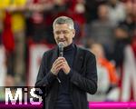 17.03.2025, Fussball, das FC Bayern Mnchen Legenden-Turnier FRANZ BECKENBAUER CUP, im SAP-Garden Mnchen. Prsident Herbert Hainer (FC Bayern) am Mikrofon.