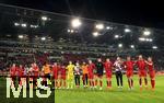 04.04.2025, Fussball 1. Bundesliga 2024/2025, 28. Spieltag, FC Augsburg - FC Bayern Mnchen, in der WWK-Arena Augsburg, Schlussjubel FC Bayern Mnchen
 

