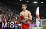 04.04.2025, Fussball 1. Bundesliga 2024/2025, 28. Spieltag, FC Augsburg - FC Bayern Mnchen, in der WWK-Arena Augsburg, Schlussjubel FC Bayern Mnchen, Josip Stanisic (Bayern Mnchen)
 

