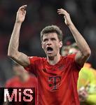 04.04.2025, Fussball 1. Bundesliga 2024/2025, 28. Spieltag, FC Augsburg - FC Bayern Mnchen, in der WWK-Arena Augsburg, Schlussjubel FC Bayern Mnchen, Thomas Mller (Bayern Mnchen)
 

