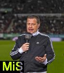 04.04.2025, Fussball 1. Bundesliga 2024/2025, 28. Spieltag, FC Augsburg - FC Bayern Mnchen, in der WWK-Arena Augsburg, Sportvorstand Max Eberl (Bayern Mnchen) beim DAZN Interview.