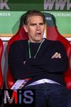 04.04.2025, Fussball 1. Bundesliga 2024/2025, 28. Spieltag, FC Augsburg - FC Bayern Mnchen, in der WWK-Arena Augsburg, Sportdirektor Christoph Freund (Bayern Mnchen) auf der Bank  