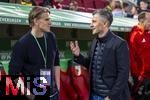 04.04.2025, Fussball 1. Bundesliga 2024/2025, 28. Spieltag, FC Augsburg - FC Bayern Mnchen, in der WWK-Arena Augsburg, v.li: Sportdirektor Christoph Freund (Bayern Mnchen) mit Sportdirektor Marenko Jurendic (FC Augsburg) 
