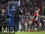 08.04.2025,  Fussball UEFA Championsleague 2024/2025: Viertelfinale Hinspiel, FC Bayern Mnchen - Inter Mailand, in der Allianz-Arena Mnchen. Harry Kane (FC Bayern Mnchen) kommt zum Aufwrmen ins Stadion
  

