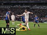 08.04.2025,  Fussball UEFA Championsleague 2024/2025: Viertelfinale Hinspiel, FC Bayern Mnchen - Inter Mailand, in der Allianz-Arena Mnchen. Harry Kane (FC Bayern Mnchen) scheitert an Torwart Yann Sommer (Inter Mailand) 
  

