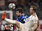 08.04.2025,  Fussball UEFA Championsleague 2024/2025: Viertelfinale Hinspiel, FC Bayern Mnchen - Inter Mailand, in der Allianz-Arena Mnchen. v.l. Francesco Acerbi (Inter Mailand) gegen Harry Kane (FC Bayern Mnchen) 
  

