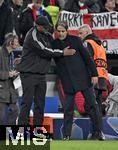 08.04.2025,  Fussball UEFA Championsleague 2024/2025: Viertelfinale Hinspiel, FC Bayern Mnchen - Inter Mailand, in der Allianz-Arena Mnchen. v.l. Trainer Vincent Kompany (FC Bayern Mnchen) und Trainer Simone Inzaghi (Inter Mailand) 
  

