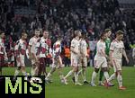 08.04.2025,  Fussball UEFA Championsleague 2024/2025: Viertelfinale Hinspiel, FC Bayern Mnchen - Inter Mailand, in der Allianz-Arena Mnchen. Die Bayern Spieler gehen davon 
  


