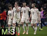 08.04.2025,  Fussball UEFA Championsleague 2024/2025: Viertelfinale Hinspiel, FC Bayern Mnchen - Inter Mailand, in der Allianz-Arena Mnchen. v.l. Joshua Kimmich (FC Bayern Mnchen), Harry Kane (FC Bayern Mnchen), Eric Dier (FC Bayern Mnchen) und Konrad Laimer (FC Bayern Mnchen)  lassen die Kpfe hngen.
  

