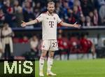 08.04.2025,  Fussball UEFA Championsleague 2024/2025: Viertelfinale Hinspiel, FC Bayern Mnchen - Inter Mailand, in der Allianz-Arena Mnchen. Konrad Laimer (FC Bayern Mnchen) frustriert.