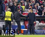 08.04.2025,  Fussball UEFA Championsleague 2024/2025: Viertelfinale Hinspiel, FC Bayern Mnchen - Inter Mailand, in der Allianz-Arena Mnchen. Shakehands nach dem Schlusspfiff, v.li: Trainer Vincent Kompany (FC Bayern Mnchen), Trainer Simone Inzaghi (Inter Mailand) 