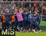 08.04.2025,  Fussball UEFA Championsleague 2024/2025: Viertelfinale Hinspiel, FC Bayern Mnchen - Inter Mailand, in der Allianz-Arena Mnchen. Torjubel Davide Frattesi (mitte, Inter Mailand) zum 2:0 Siegtreffer.