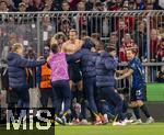 08.04.2025,  Fussball UEFA Championsleague 2024/2025: Viertelfinale Hinspiel, FC Bayern Mnchen - Inter Mailand, in der Allianz-Arena Mnchen. Torjubel Davide Frattesi (mitte, Inter Mailand) zum 2:0 Siegtreffer.